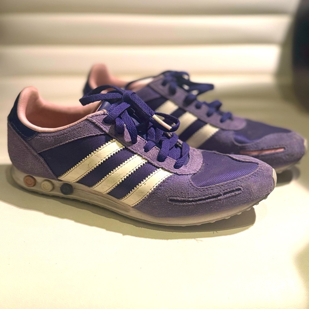 Adidas sleek series purple stripe sneaker samba-like size 6